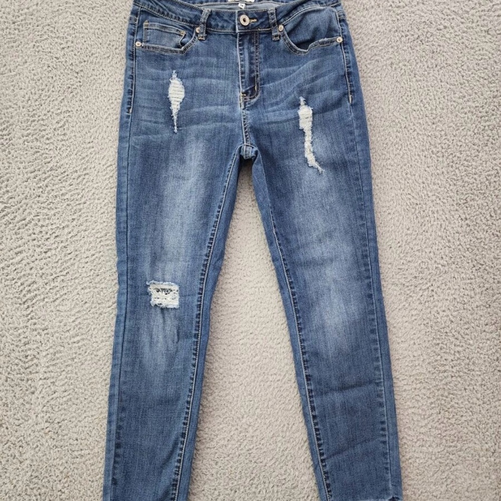 Umgee distressed jeans